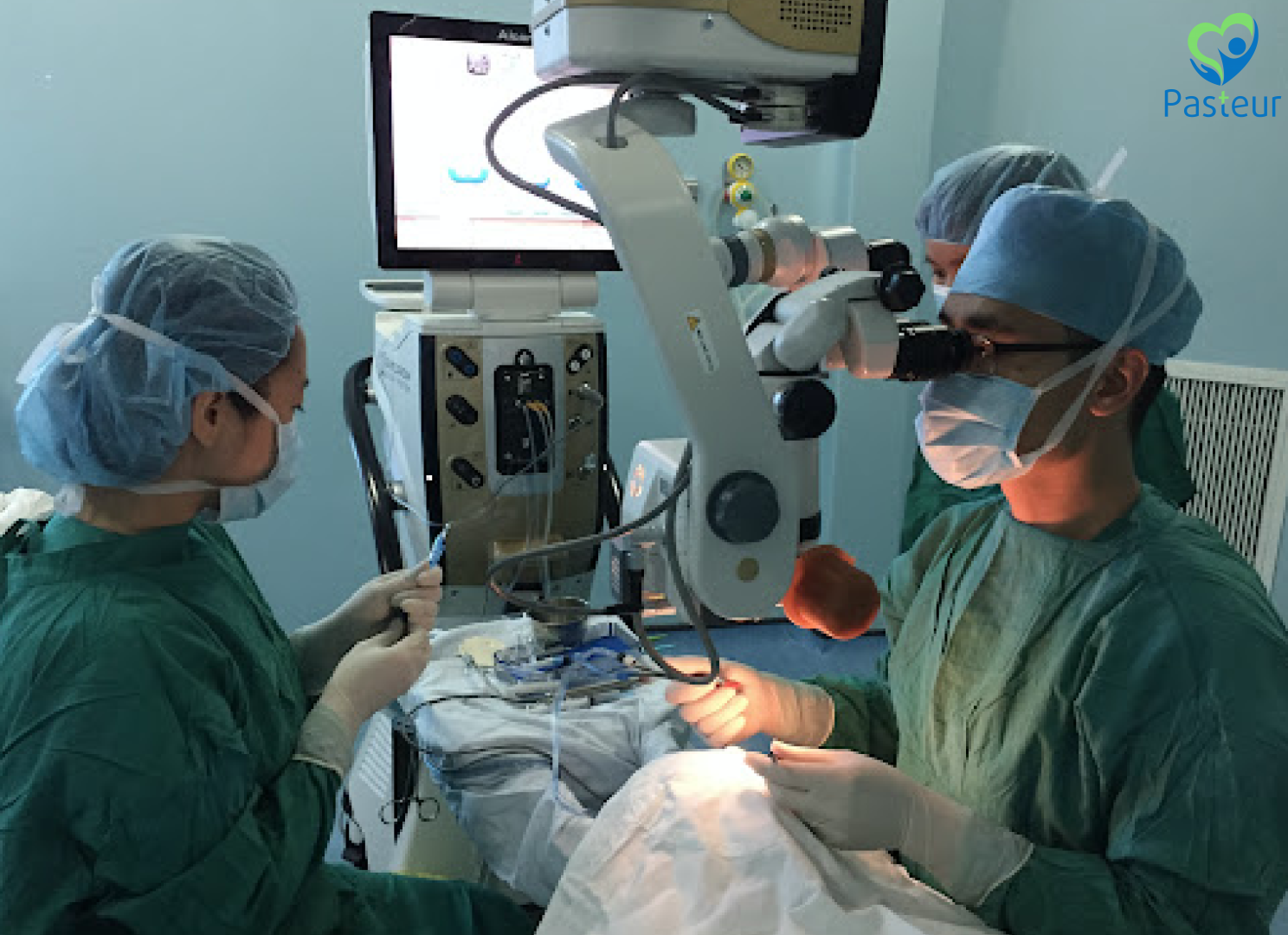 PHẪU THUẬT ĐỤC THỦY TINH THỂ