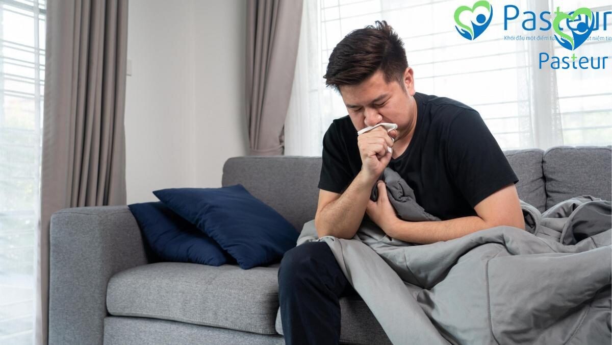 HO CÓ ĐỜM KÉO DÀI CÓ THỂ LÀ TRIỆU CHỨNG CỦA COVID-19 DÙ KHÔNG SỐT