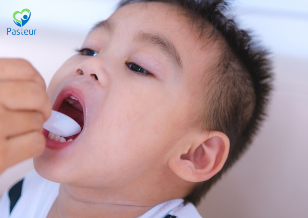 hạ sốt cho trẻ