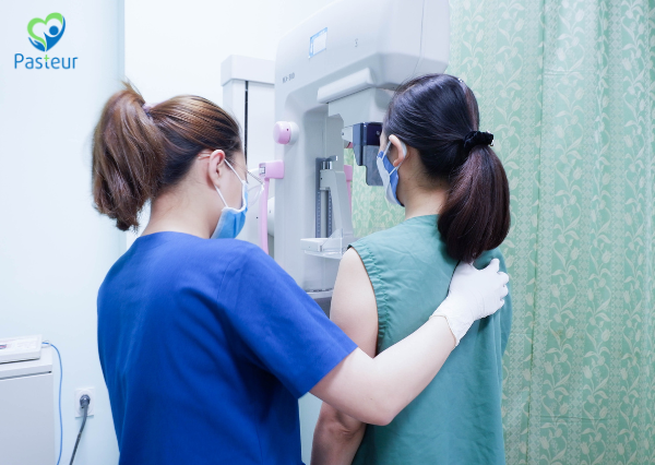 tầm soát ung thư vú bằng phương pháp nào