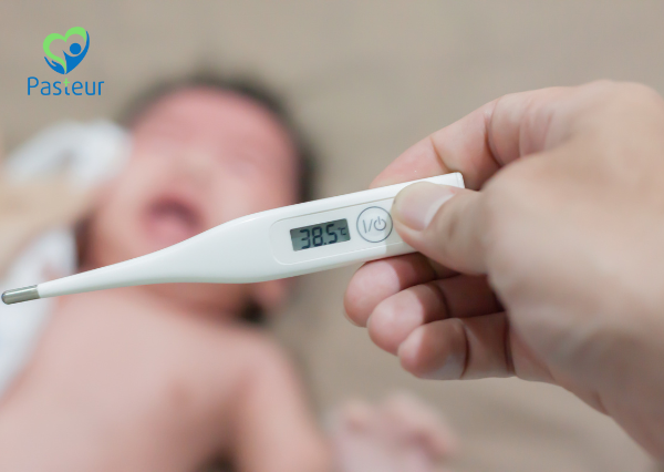 Co giật ở trẻ: Ba mẹ cần làm gì? 1 trẻ bị co giật