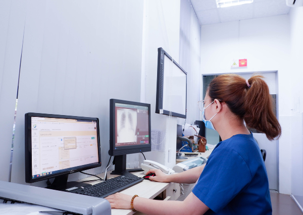 TÌM HIỂU KHÁI QUÁT VỀ ĐIỀU TRỊ TRÚNG ĐÍCH TRONG UNG THƯ PHỔI 2 TÌM HIỂU KHÁI QUÁT VỀ ĐIỀU TRỊ TRÚNG ĐÍCH TRONG UNG THƯ PHỔI Ảnh minh họa