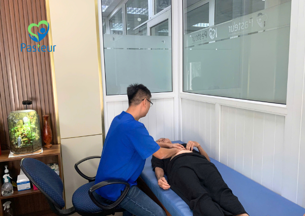 SẸO LỒI: ĐÂU LÀ PHƯƠNG PHÁP ĐIỀU TRỊ HIỆU QUẢ 1 SẸO LỒI: ĐÂU LÀ PHƯƠNG PHÁP ĐIỀU TRỊ HIỆU QUẢ Ảnh minh họa