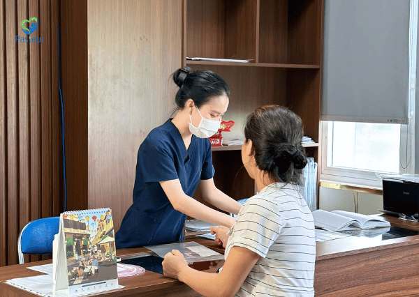 SỐT XUẤT HUYẾT KHI MANG THAI: NHỮNG NGUY CƠ MẸ BẦU CẦN BIẾT 1 SỐT XUẤT HUYẾT KHI MANG THAI: NHỮNG NGUY CƠ MẸ BẦU CẦN BIẾT Ảnh minh họa